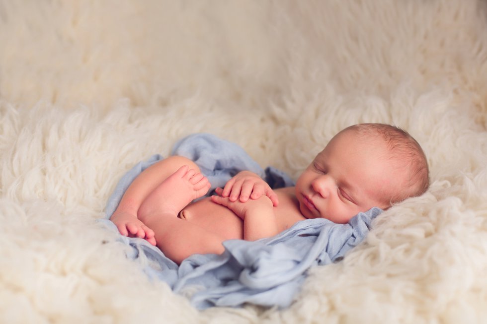 Milwaukee newborn photography Milwaukee newborn photography