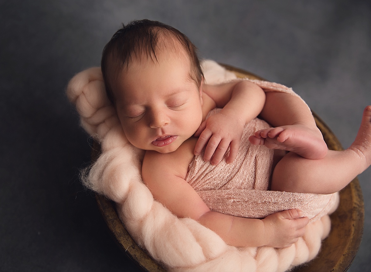 newberlin-newborn-photographer.jpg