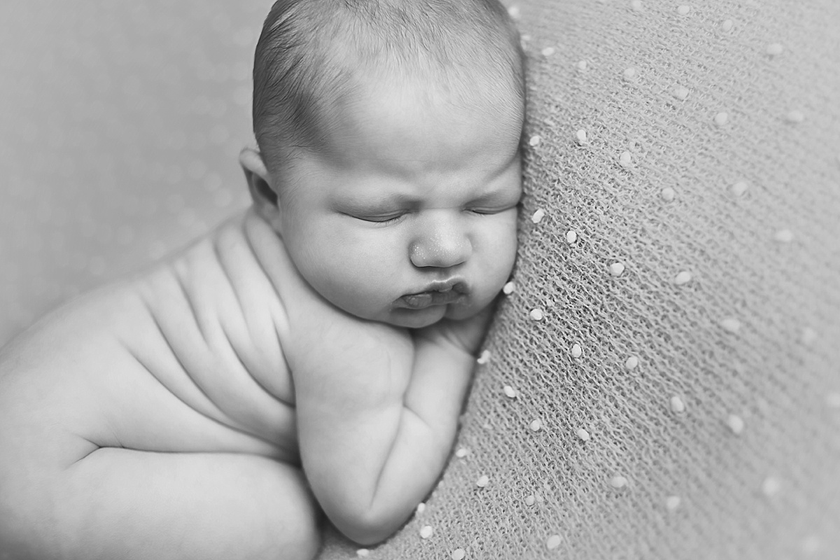 simple-newborn-photos