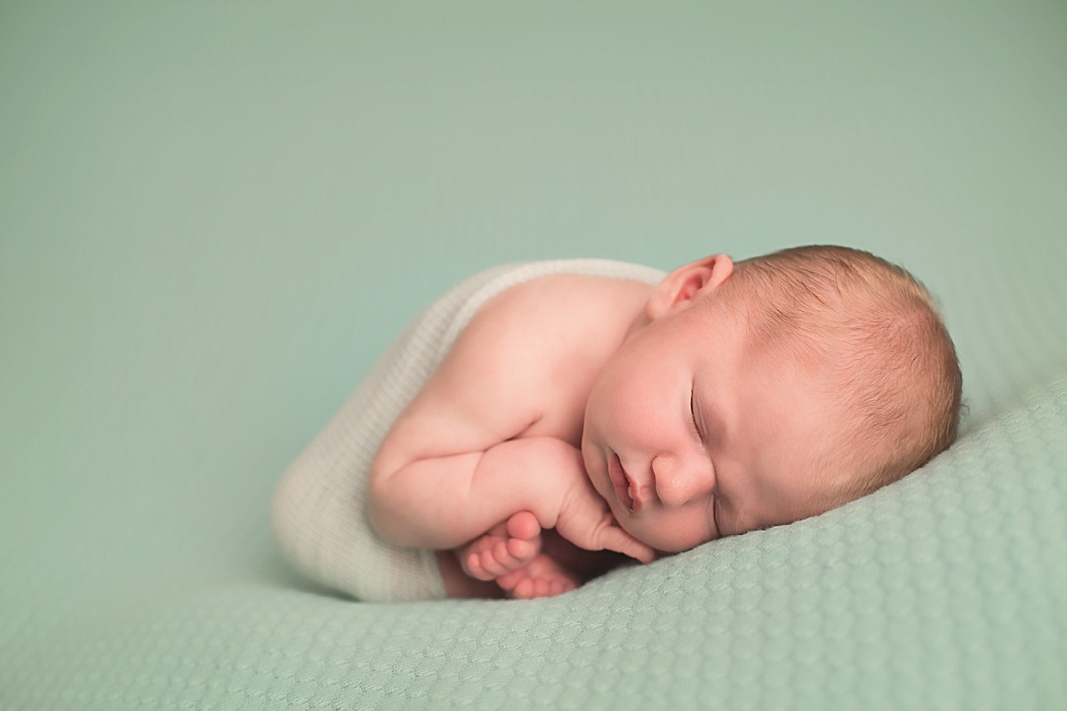 teal-newborn-photos