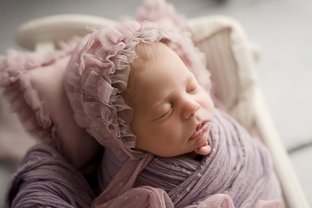 newborn photographer oconomowoc wiconsin