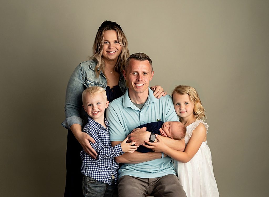 family of five newborn photographer