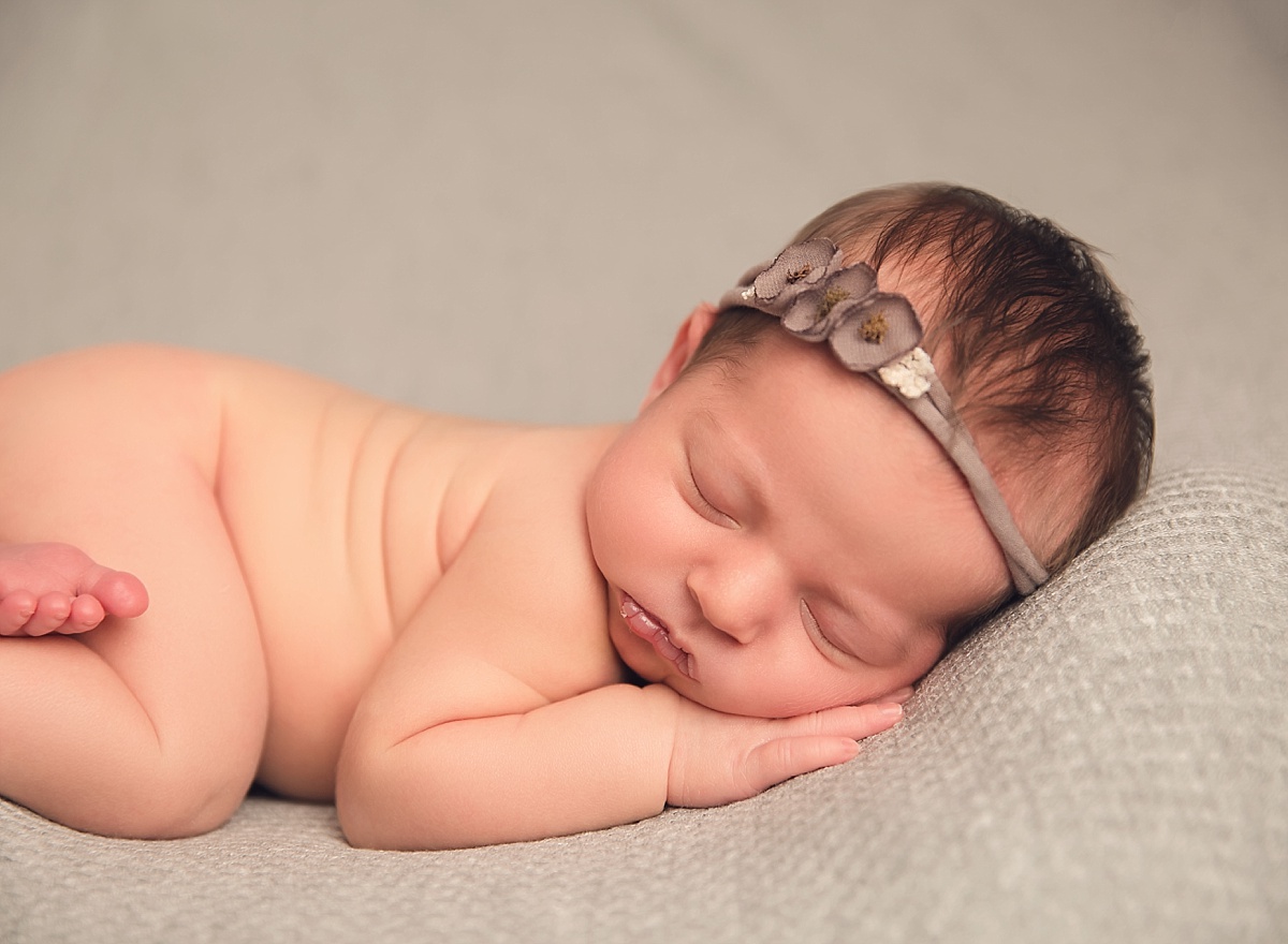 custom-newborn-photos.jpg