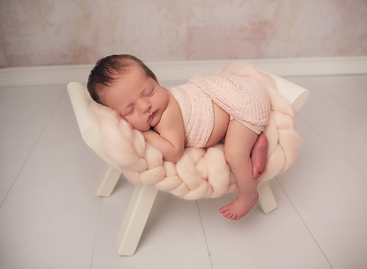 pewaukee-newborn-photos.jpg