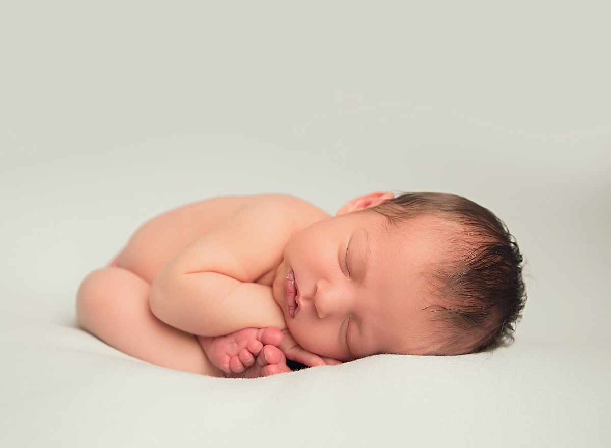 teal-newborn-photos.jpg