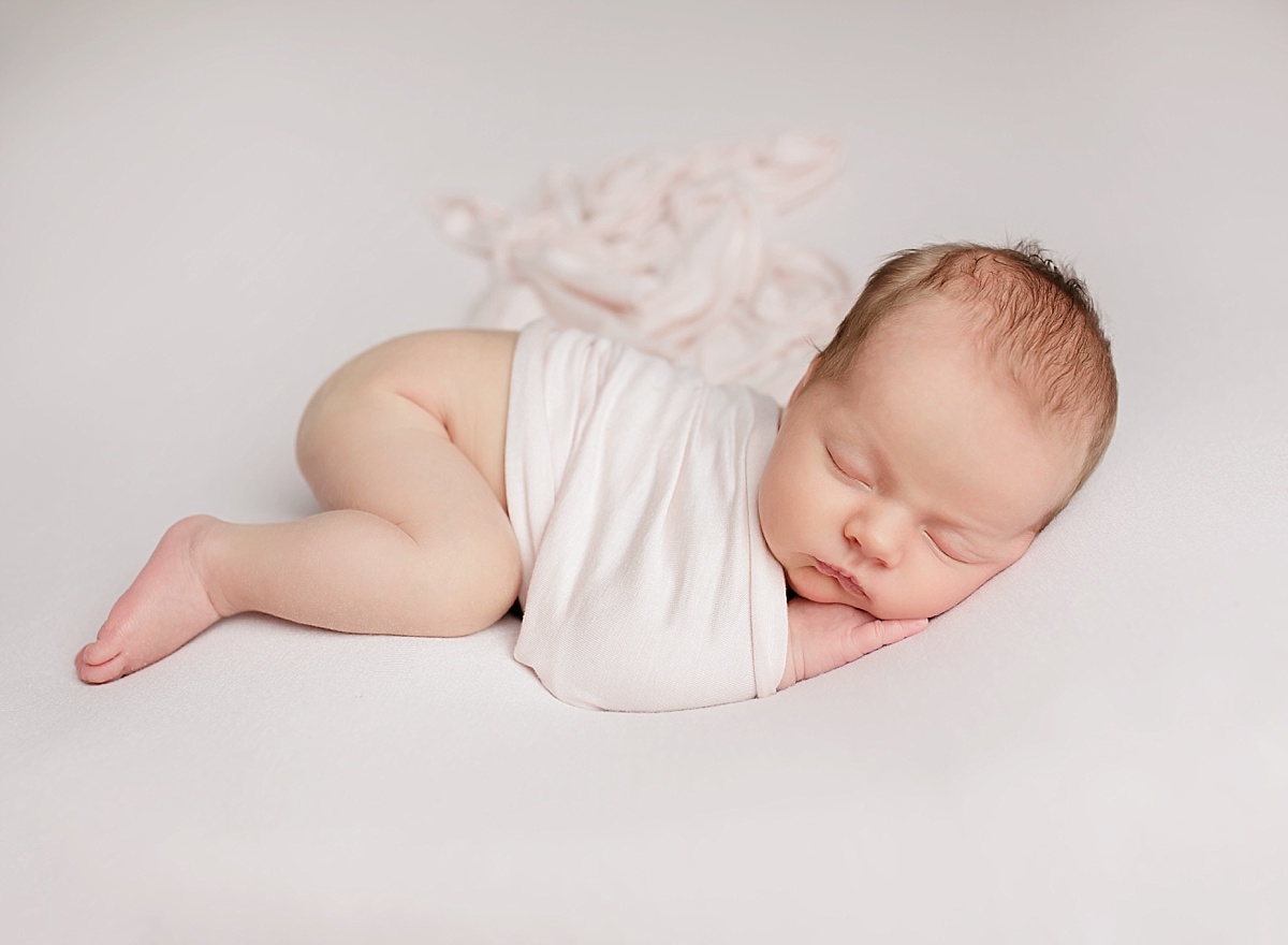 newborn photographer MKE.jpg