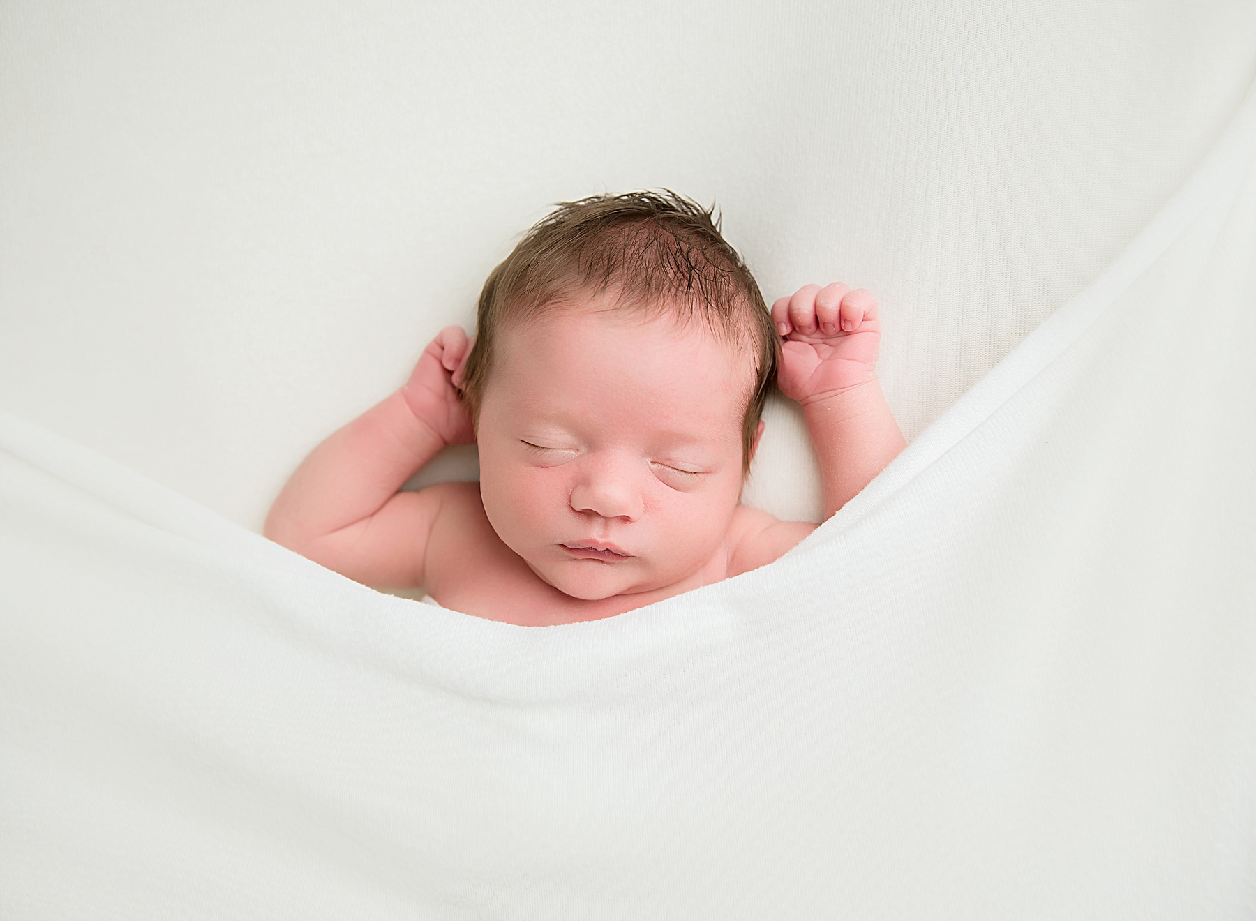 natural newborn photographer.jpg