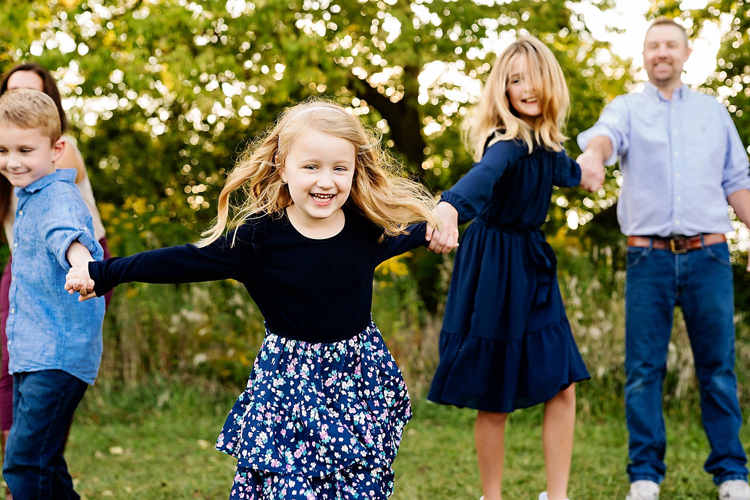 Worried your kids wont cooperate for family photos